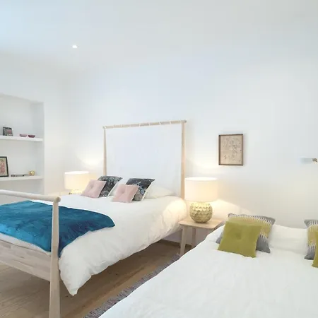 Spacious Bairro Alto With Courtyard, By Timecooler アパート