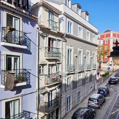 Apartment Spacious Bairro Alto With Courtyard, By Timecooler
