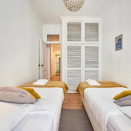 Spacious Bairro Alto With Courtyard, By Timecooler Lisbona
