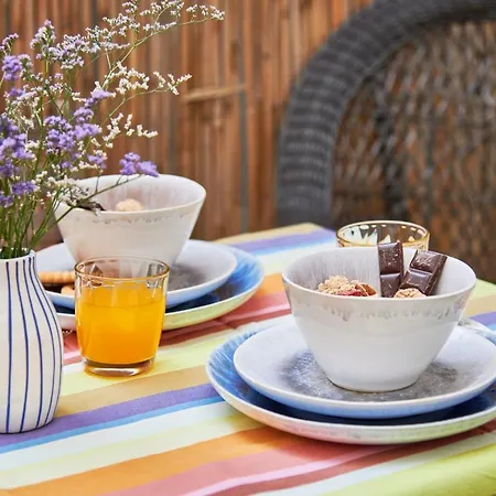 Spacious Bairro Alto With Courtyard, By Timecooler *