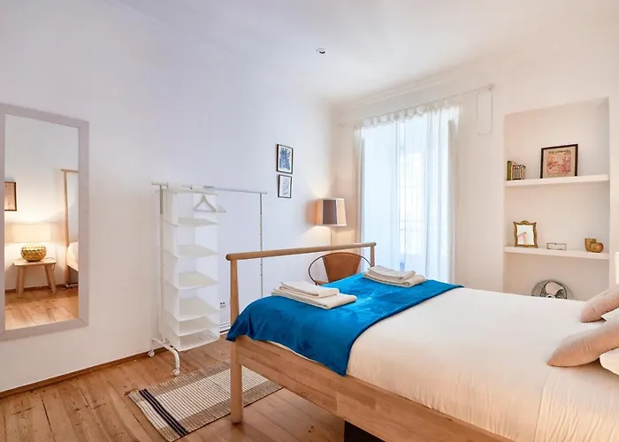 Spacious Bairro Alto With Courtyard, By Timecooler Apartment *