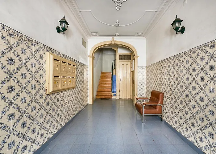 Spacious Bairro Alto With Courtyard, By Timecooler * Lisbon